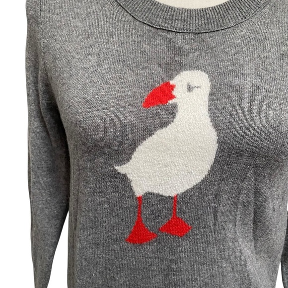 Gray Sweater with Goose Design - Picture 3 of 14